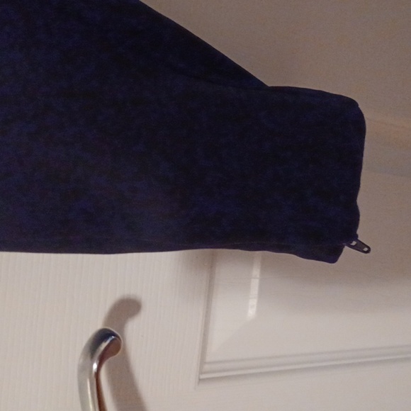 🌺Adidas Kids Navy Joggers with White Logo - Picture 4 of 7